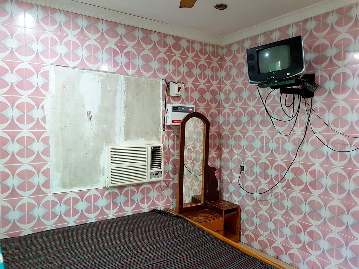 Hotel Swarg Puri Ngoại thất bức ảnh